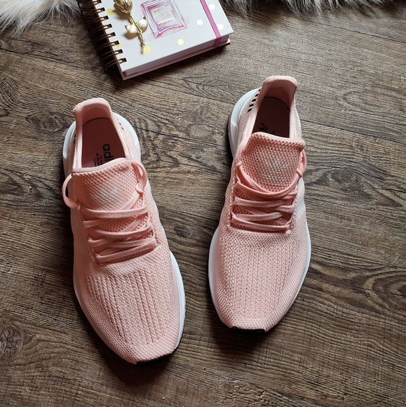 NEW adidas Swift Run - Picture 6 of 8